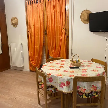 La Mimosa Apartment